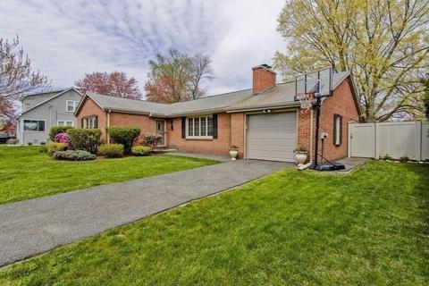 16 Hyde Ave, Chicopee, MA 01020 photo 2
