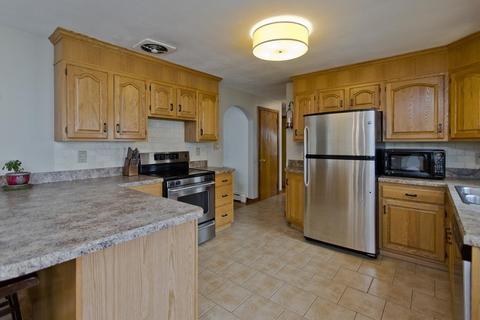 16 Hyde Ave, Chicopee, MA 01020 photo 10