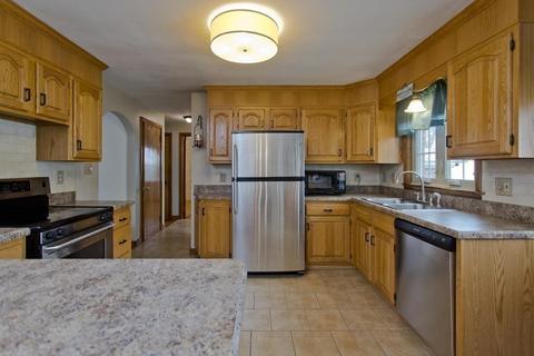 16 Hyde Ave, Chicopee, MA 01020 photo 9