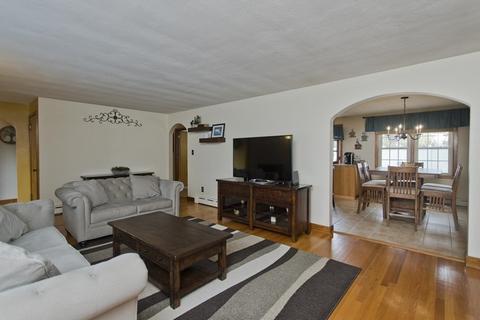 16 Hyde Ave, Chicopee, MA 01020 photo 7