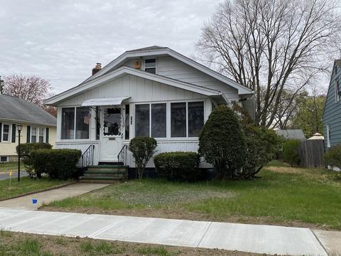 146 Windemere, Springfield, MA 01104 photo 1