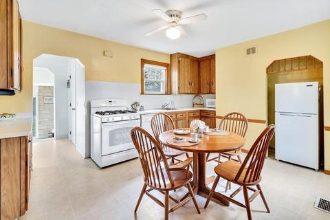 140 Needham St, Dedham, MA 02026 photo 12
