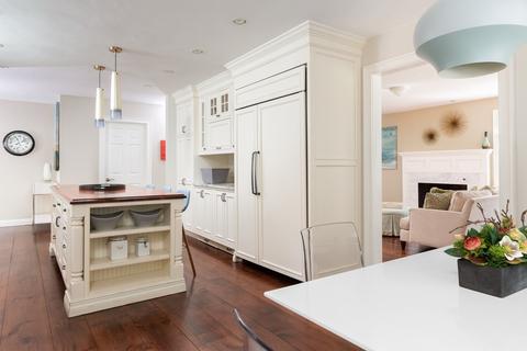 74 Colbert Rd E, Newton, MA 02465 photo 10