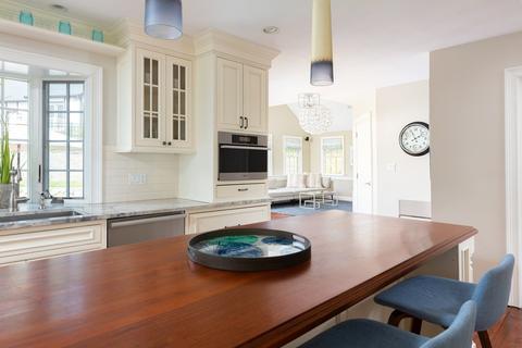 74 Colbert Rd E, Newton, MA 02465 photo 11