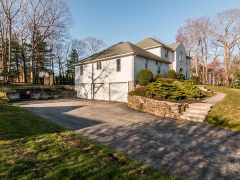 7 Old Town Rd, Beverly, MA 01915 photo 2