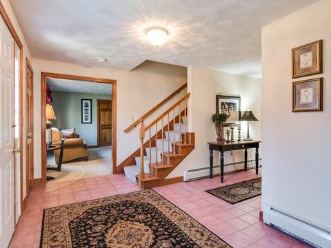 7 Old Town Rd, Beverly, MA 01915 photo 9