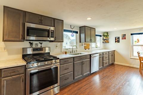 6 Benson St, Worcester, MA 01604 photo 13