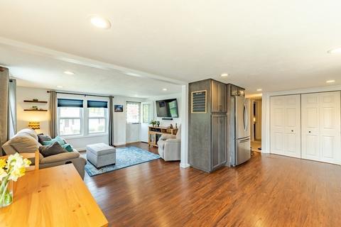 6 Benson St, Worcester, MA 01604 photo 15
