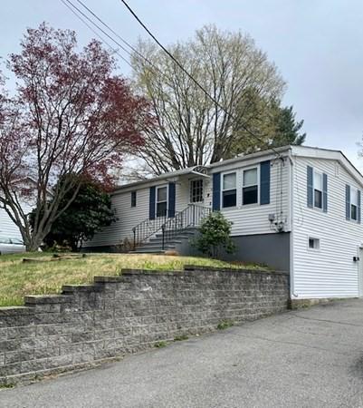 6 Benson St, Worcester, MA 01604 photo 1