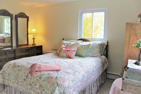 72 Gregory Rd, Framingham, MA 01701 photo 17