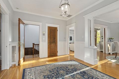16 Claflin Rd #3, Brookline, MA 02445 photo 4
