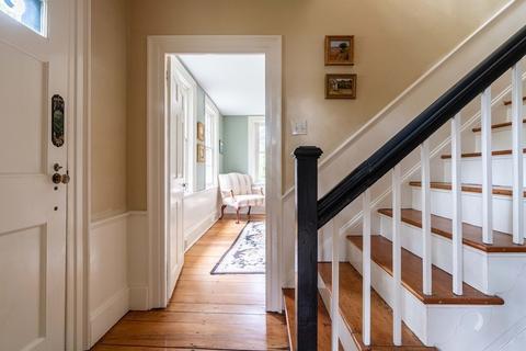 16 Middle St, Hingham, MA 02043 photo 3