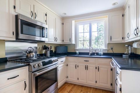 16 Middle St, Hingham, MA 02043 photo 9