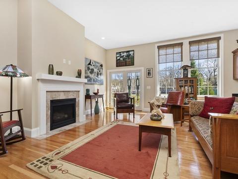 12 Beacon St #2, Stoneham, MA 02180 photo 4