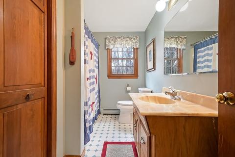 70 South St, Upton, MA 01568 photo 20