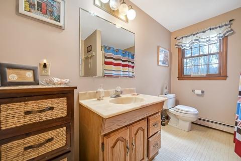 70 South St, Upton, MA 01568 photo 24