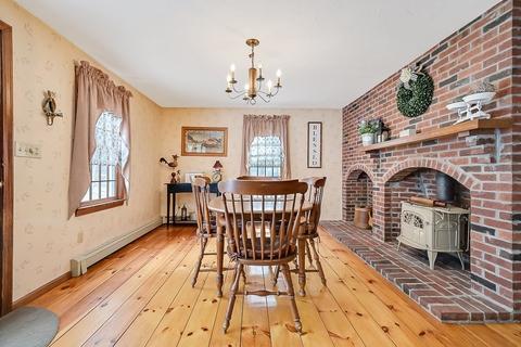 70 South St, Upton, MA 01568 photo 12