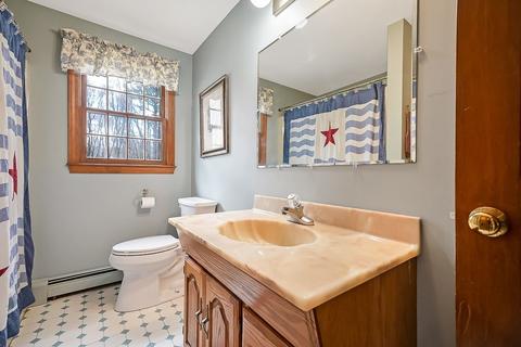 70 South St, Upton, MA 01568 photo 21