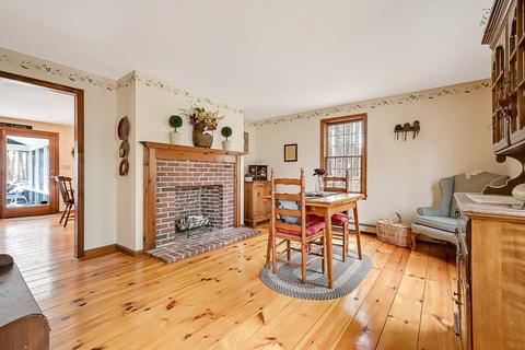 70 South St, Upton, MA 01568 photo 14