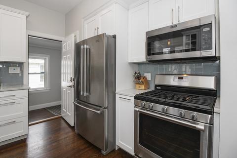 296 Billings Rd, Quincy, MA 02170 photo 9