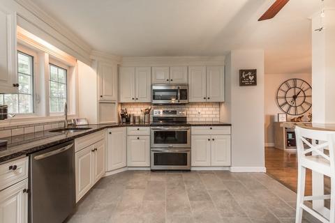 93 Barbara Rd, Raynham, MA 02767 photo 7
