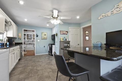 44 Webber St, Lowell, MA 01851 photo 12