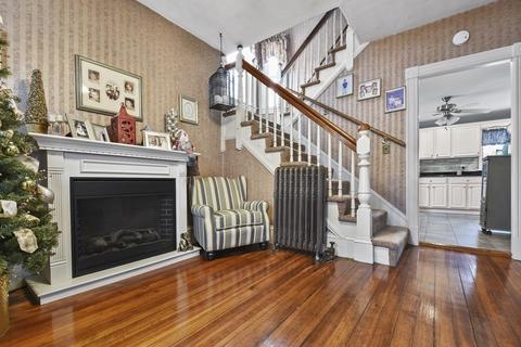 44 Webber St, Lowell, MA 01851 photo 3