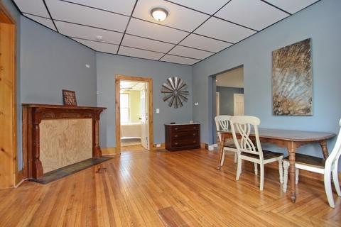 103 Thompson St, Springfield, MA 01109 photo 7