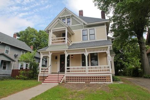 103 Thompson St, Springfield, MA 01109 photo 3