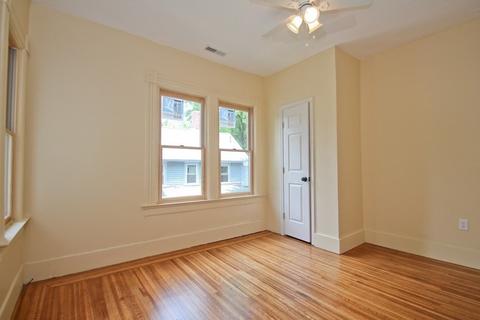 103 Thompson St, Springfield, MA 01109 photo 22
