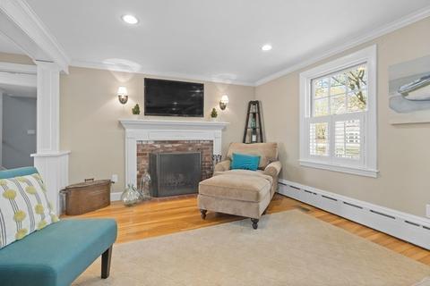 27 Fairview St, Hingham, MA 02043 photo 17