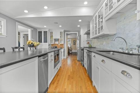 27 Fairview St, Hingham, MA 02043 photo 5