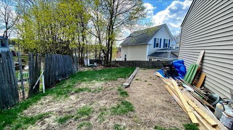 72 Pine St, Clinton, MA 01510 photo 30