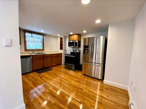 72 Pine St, Clinton, MA 01510 photo 9