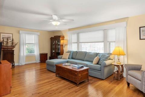 2 Beech Cir, Andover, MA 01810 photo 11