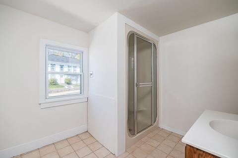 2 Cross St, Gloucester, MA 01930 photo 9