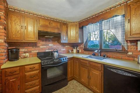 12 Milton Rd, Danvers, MA 01923 photo 3