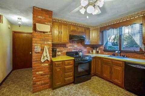 12 Milton Rd, Danvers, MA 01923 photo 5