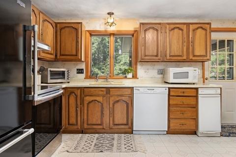 375 Central St, Rowley, MA 01969 photo 11