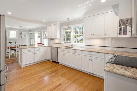 50 Liberty Pole Rd, Hingham, MA 02043 photo 2