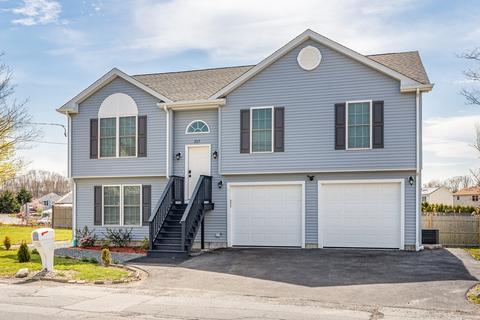 217 Napoleon St, Fall River, MA 02721 photo 3