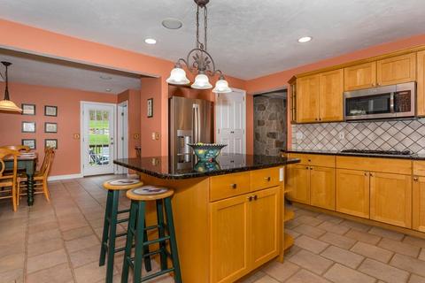 50 Skyline Cir, Canton, MA 02021 photo 12