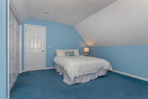 50 Skyline Cir, Canton, MA 02021 photo 27