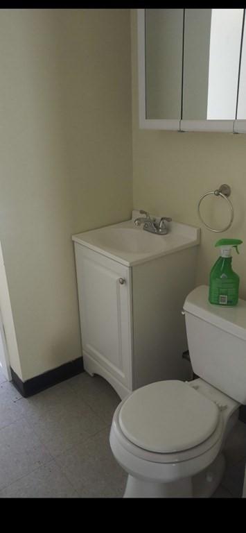 566 Bradford Ave, Fall River, MA 02721 photo 6