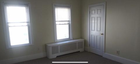566 Bradford Ave, Fall River, MA 02721 photo 5