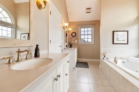 36 Mohawk Path, Holliston, MA 01746 photo 22