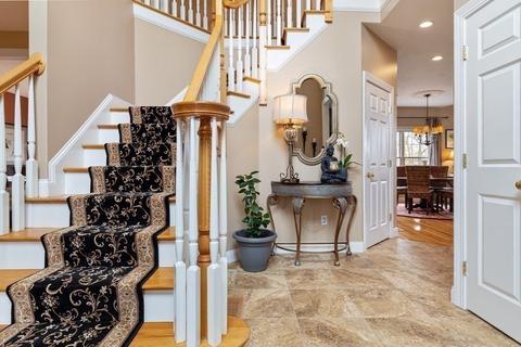 36 Mohawk Path, Holliston, MA 01746 photo 3