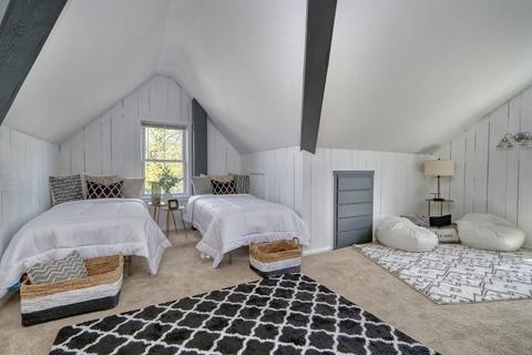 224 Common St, Walpole, MA 02081 photo 23