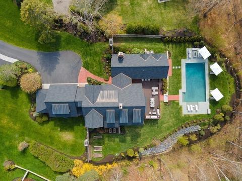 10 Maryknoll Dr, Hingham, MA 02043 photo 1
