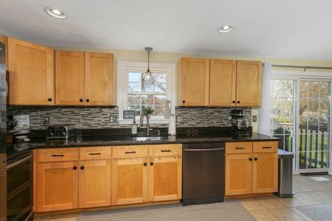 20 El Caney Rd, Worcester, MA 01603 photo 11